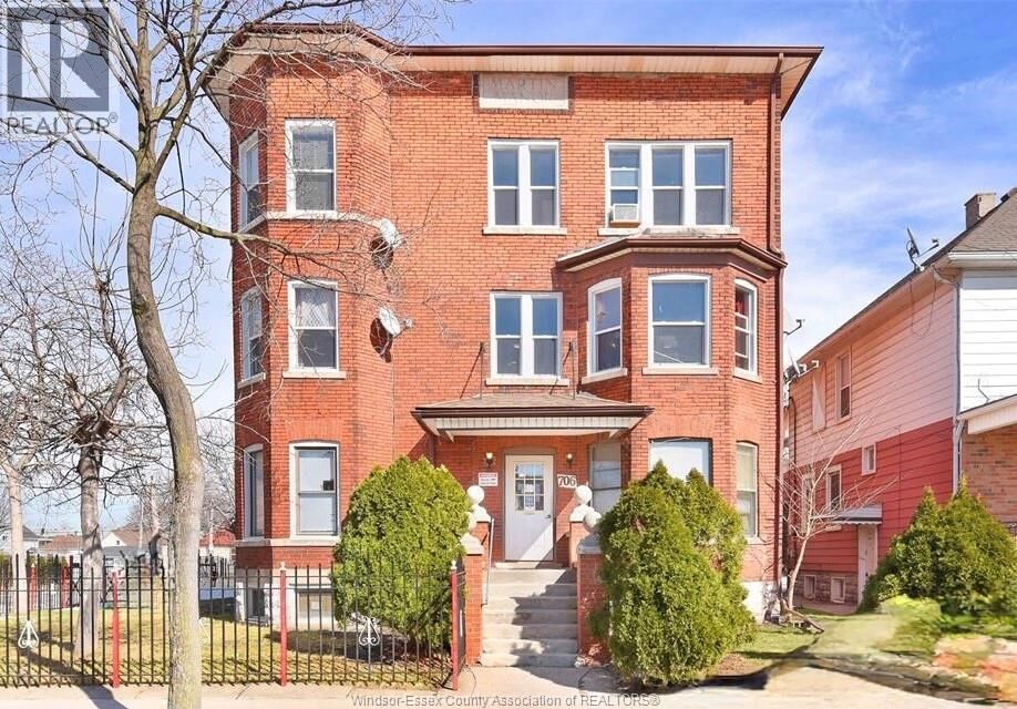 Property Photo: 706 Marentette Avenue 6 ON N9A 1Z6