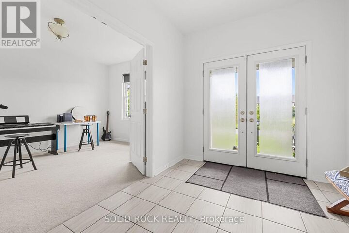 Property Photo: 6617 Calwood Avenue East ON K4P 1H1