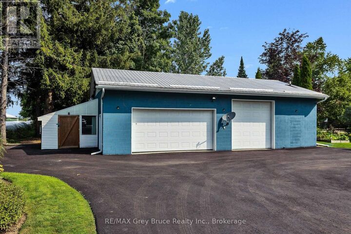 Property Photo:  21571 Grey Rd 16 Road East  ON N0H 2N0 