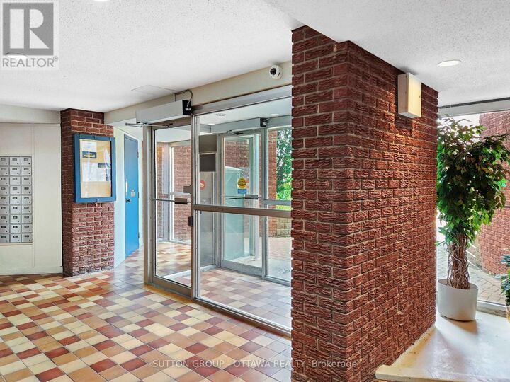 Property Photo: 2044 Arrowsmith Drive 202A ON K1J 7V8