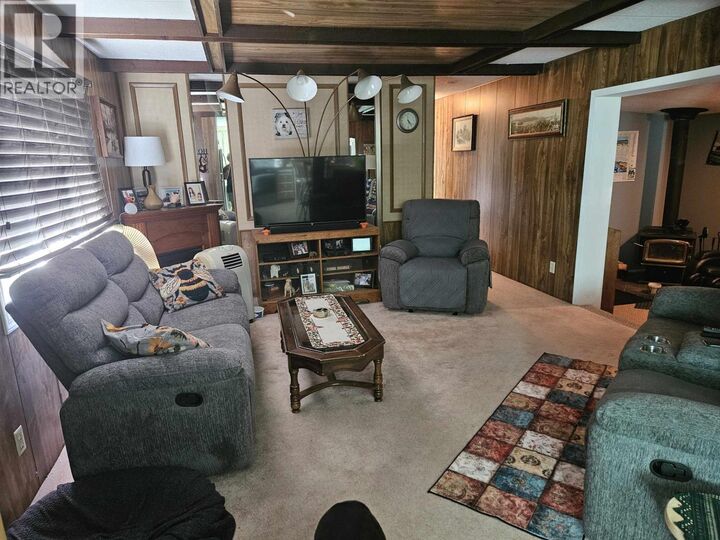 Property Photo:  1182 Third Avenue  BC V2G 1Y2 