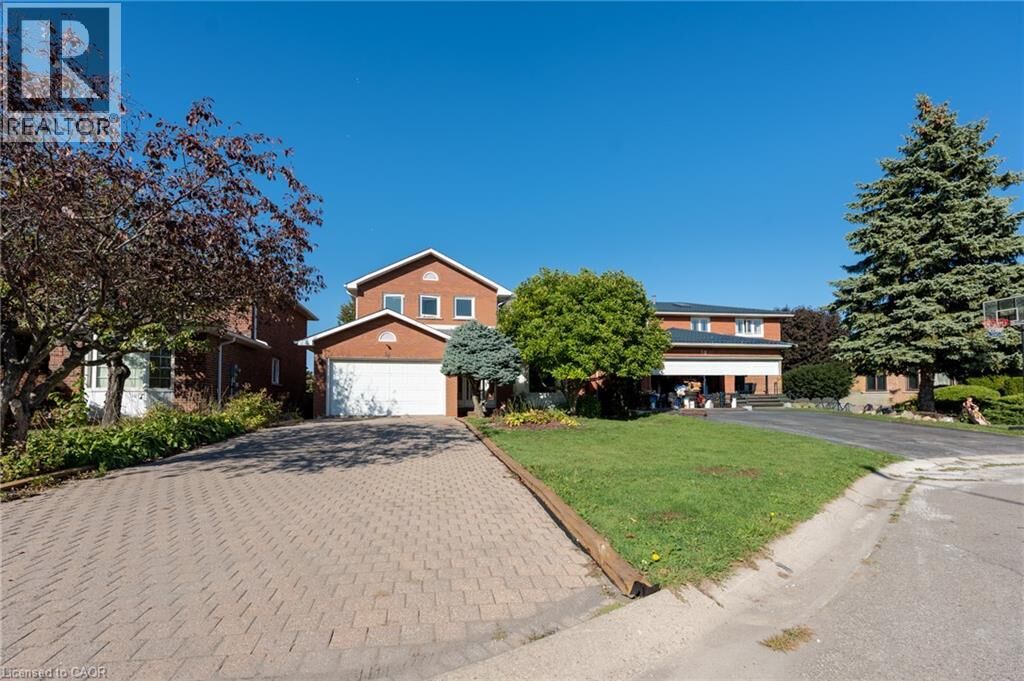 Property Photo:  14 Windstar Place Lower  ON L9C 7H1 