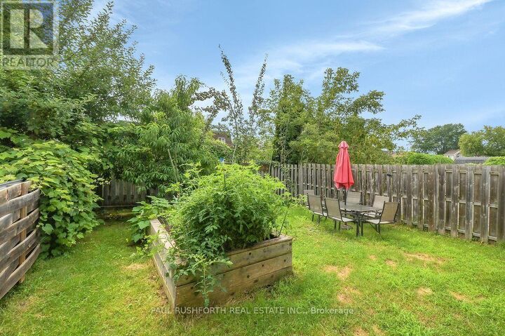 Property Photo: 92 Splinter Crescent ON K2B 1B2