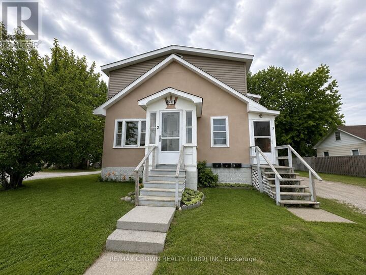 Property Photo: 1497 Ferguson Street ON P1B 1Y8