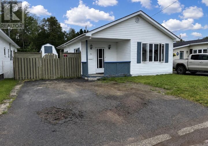 Property Photo: 9 Eltero Park NL A0H 1C0
