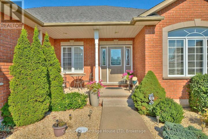 Property Photo:  3910 Christina Court  ON L0S 1N0 
