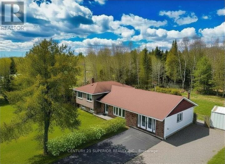 Property Photo: 16 Terrace Heights Drive ON P0T 2W0