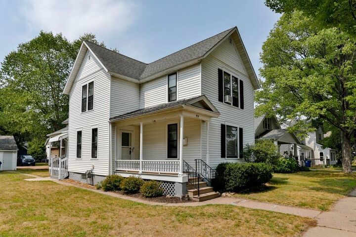 Property Photo:  918 S 4th Avenue  WI 54401 