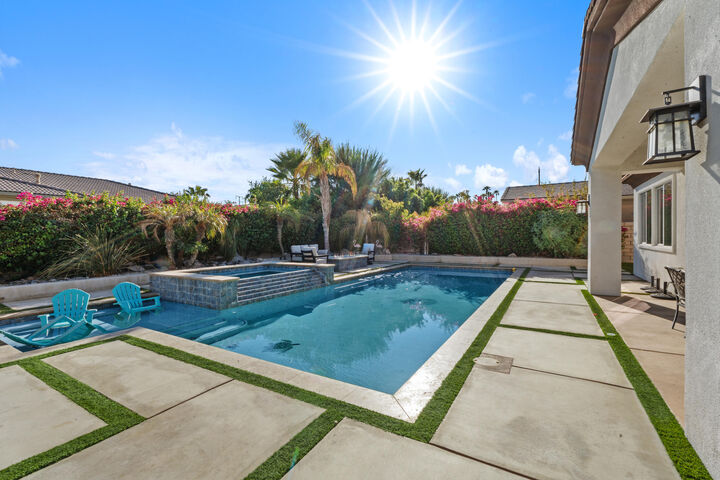 Property Photo: 105 Rubino Court CA 92211