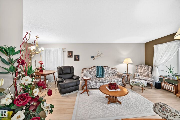 Property Photo:  4319 27 Street NW  AB T6T 1G7 