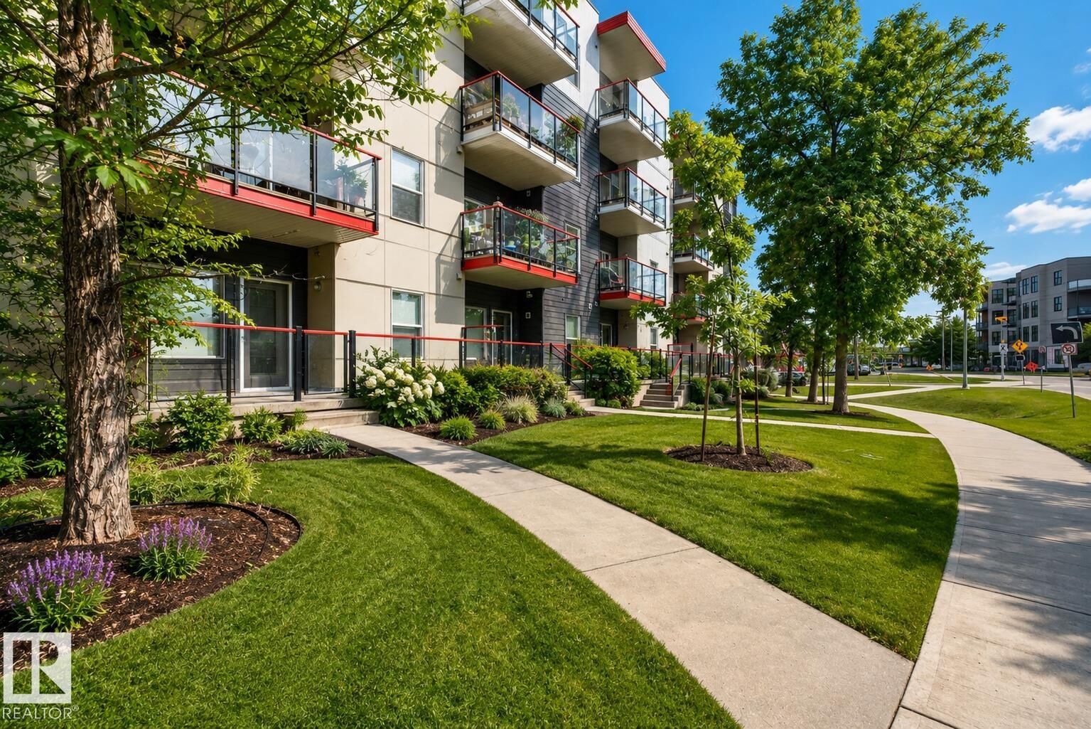 Property Photo: 10611 117 Street NW 413 AB T5H 0G6