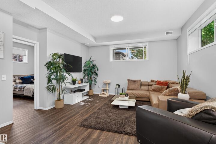Property Photo:  6520 2 Avenue SW 34  AB T6X 1S4 