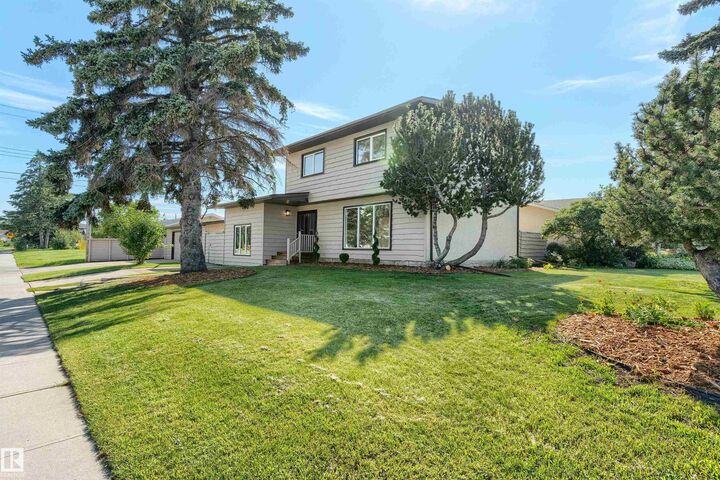 Property Photo:  9328 168 Street NW  AB T5R 2W3 