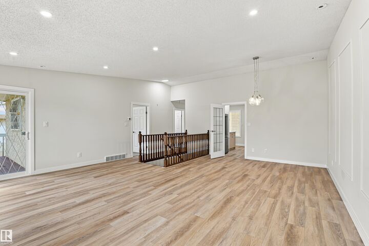 Property Photo: 9375 172 Street NW 21 AB T5T 3C3