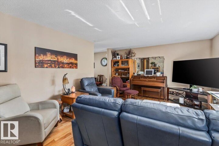 Property Photo:  8928 92 Avenue  AB T8L 1A5 