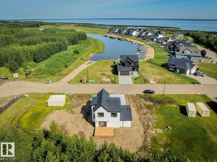 Property Photo: 207 3410 Ste Anne Trail AB T0E 0A1