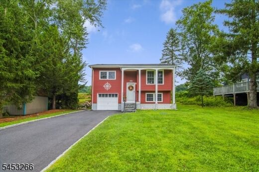 Property Photo:  35 Lorettacong Dr  NJ 07849 