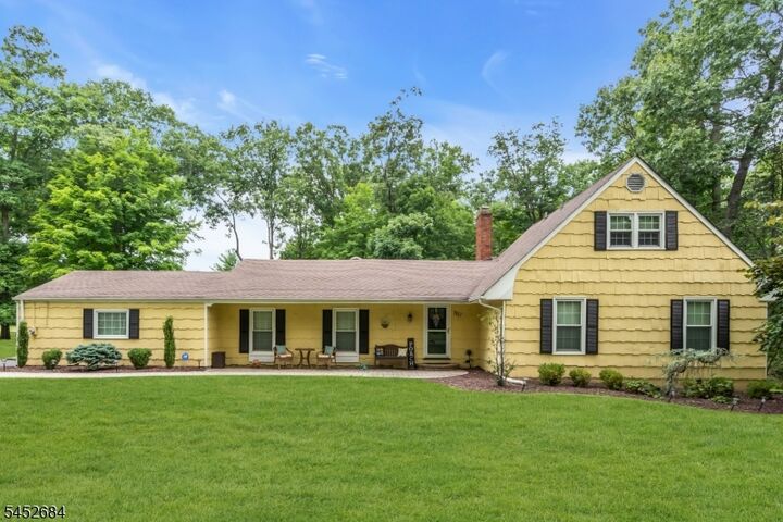 Property Photo:  1117 Cambridge Ln  NJ 08807 