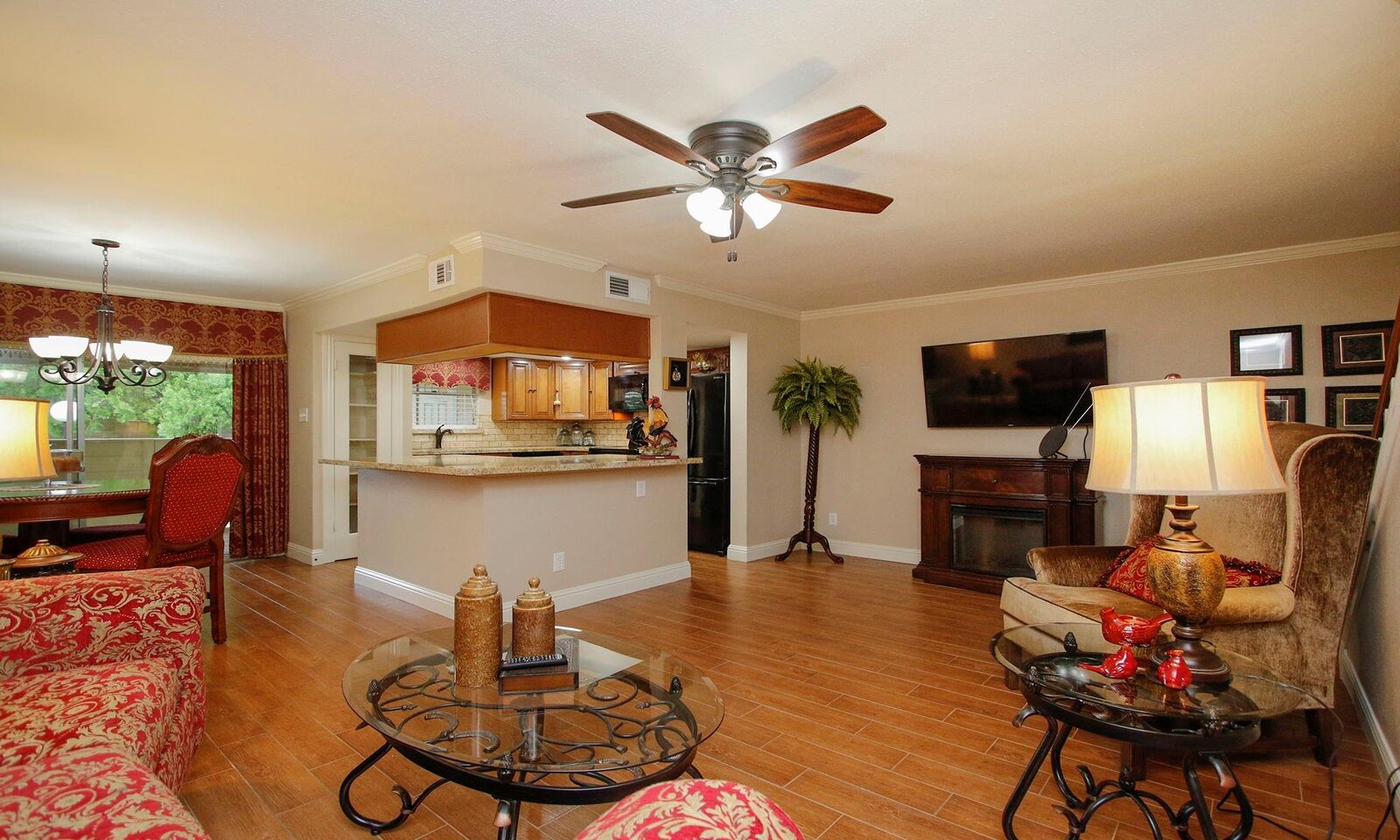 Property Photo: 14555 Wunderlich Drive 2115 TX 77069