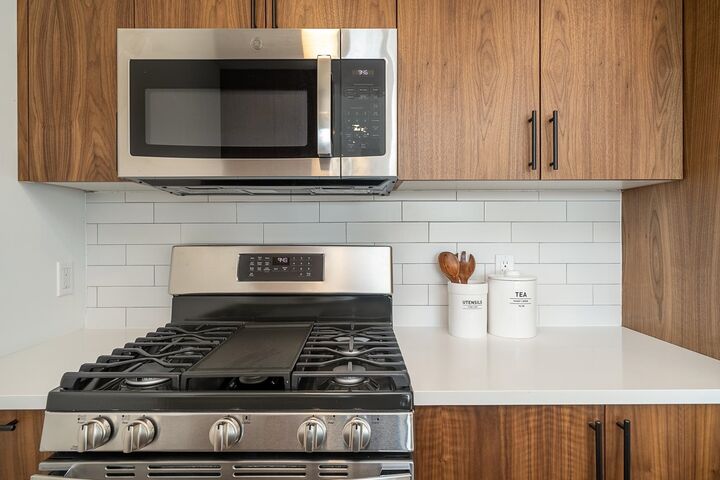 Property Photo: 1410 Palisade Ave 305 NJ 07087