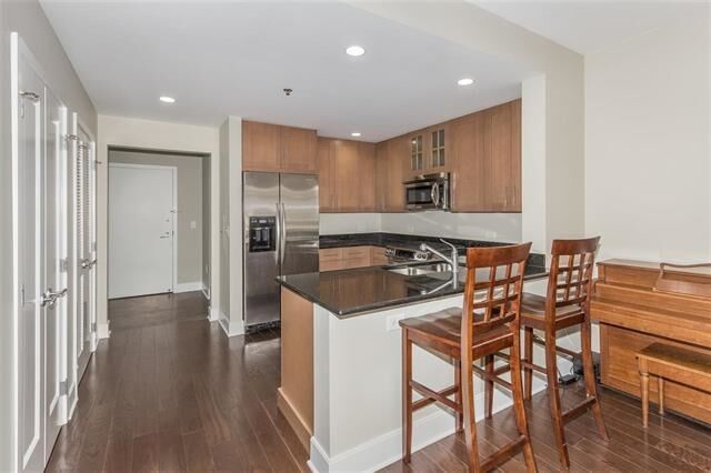 Property Photo: 1125 Maxwell Lane 509 NJ 07030