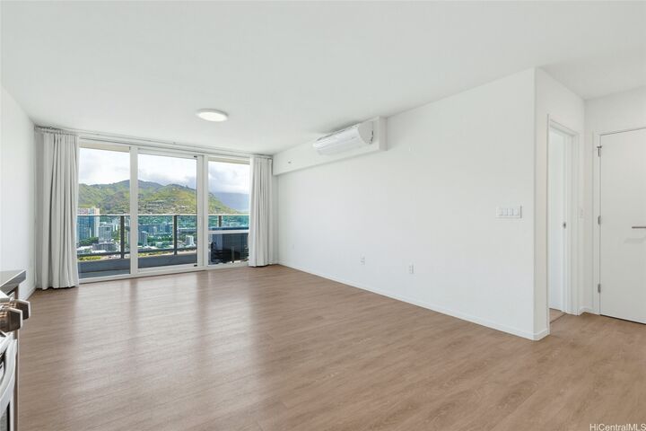 Property Photo:  1631 Kapiolani Boulevard 3303  HI 96814 