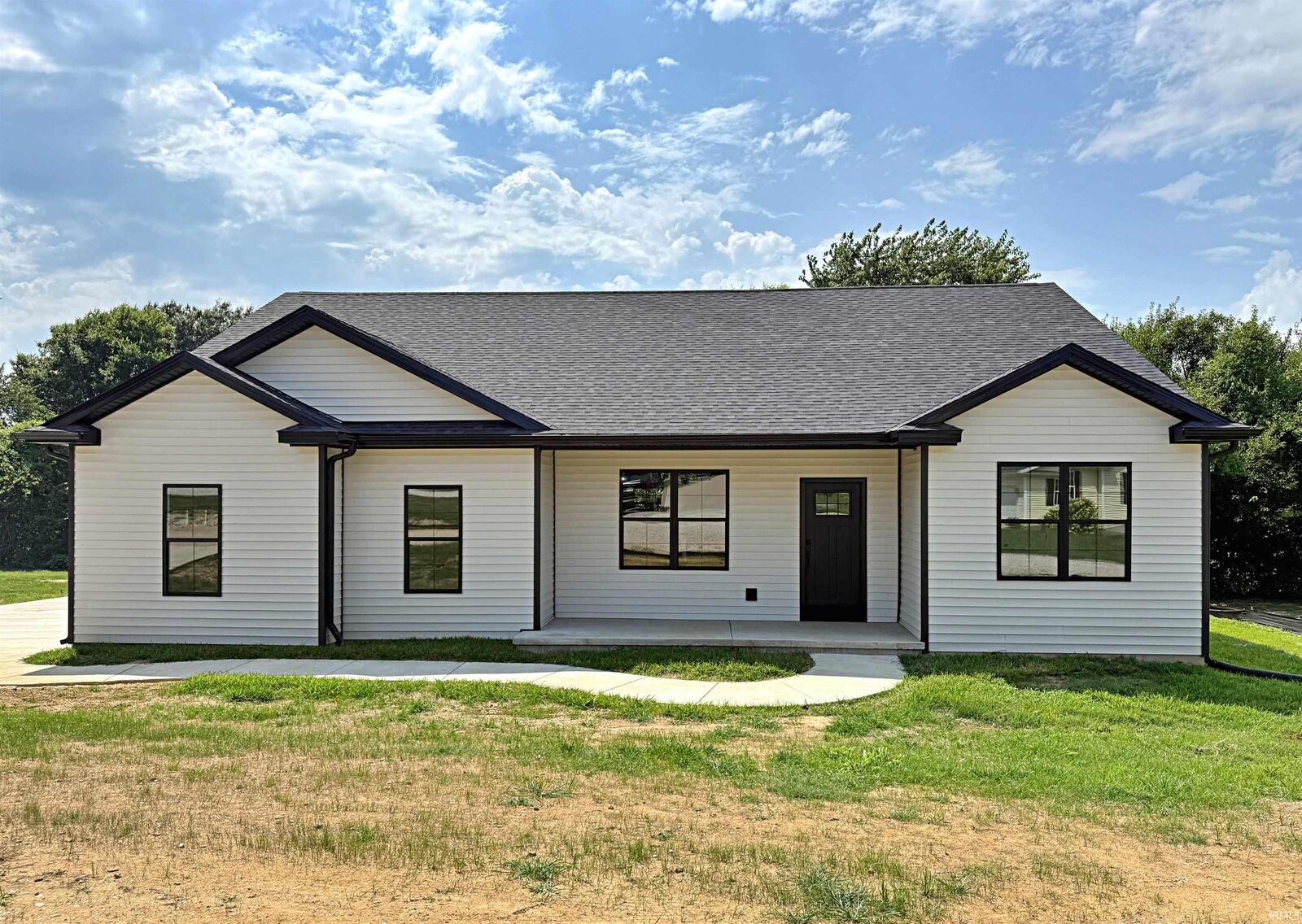 Property Photo: 1309 Rosewood Drive IN 47501