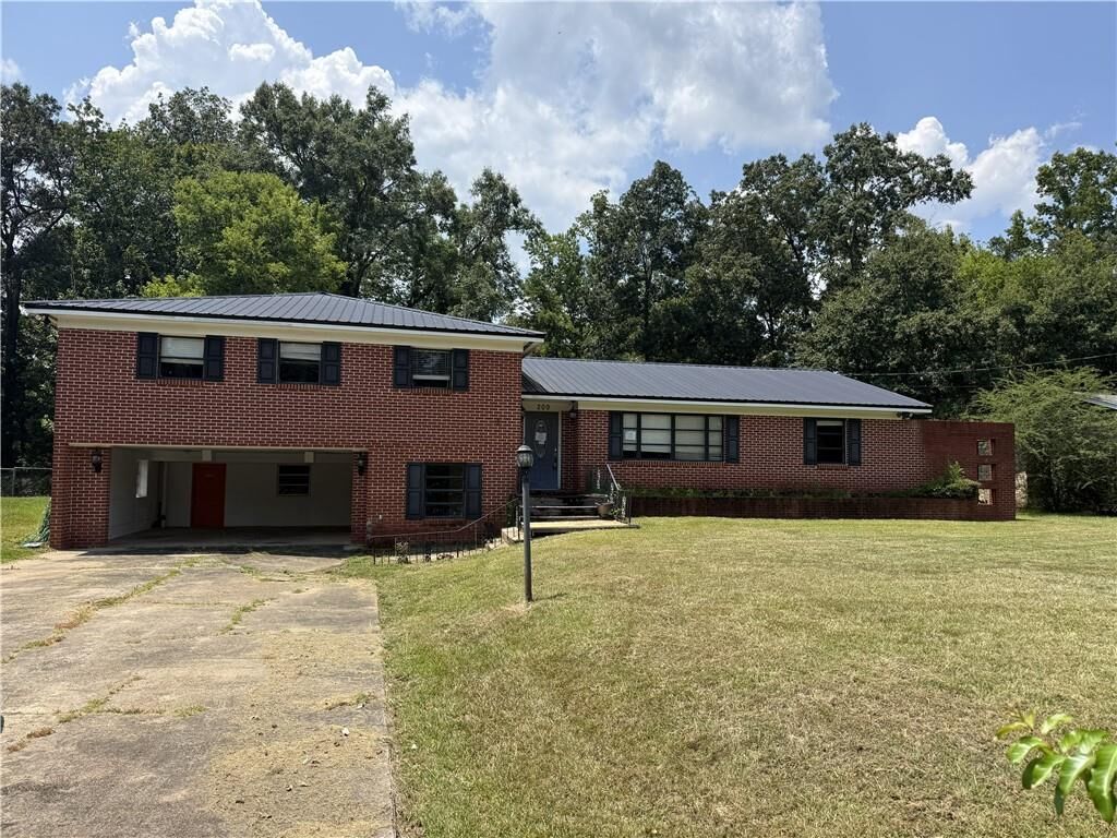 Property Photo: 209 Harrell Road AL 36904