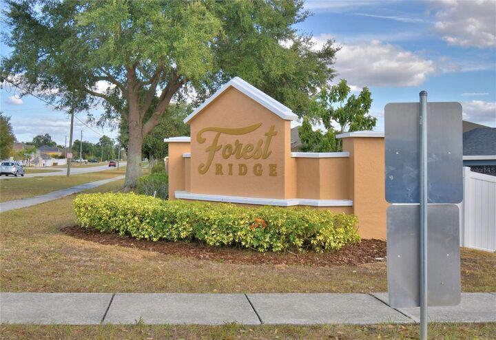 Property Photo:  5621 Forest Ridge Drive  FL 33881 