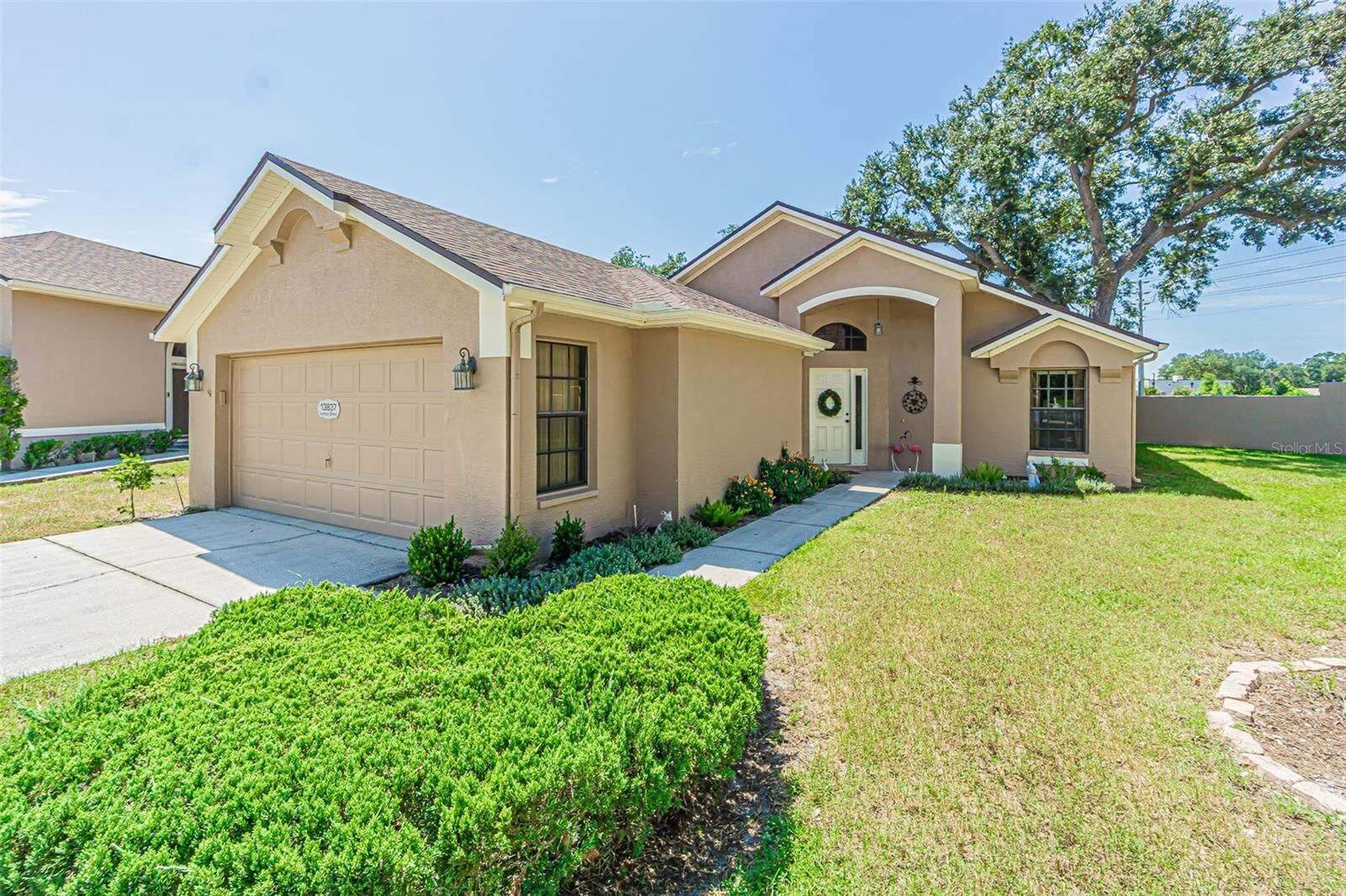 Property Photo:  13837 Leroux Drive  FL 34669 