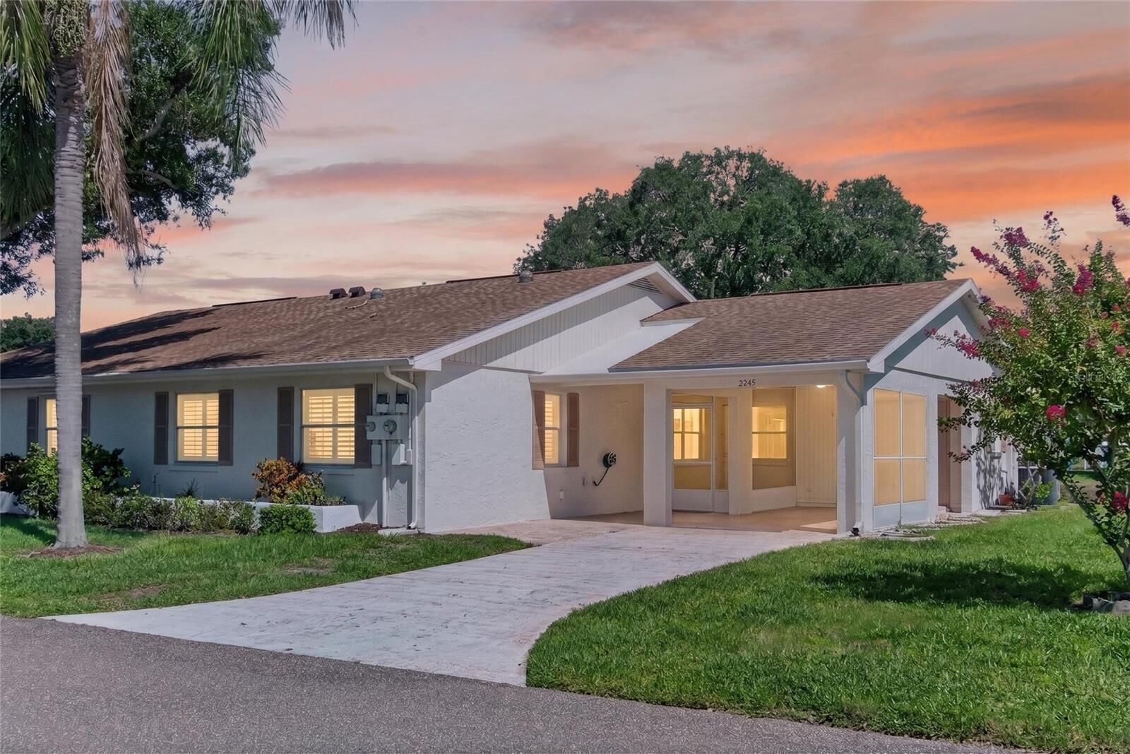 Property Photo: 2245 Greenwich Drive 0 FL 33573