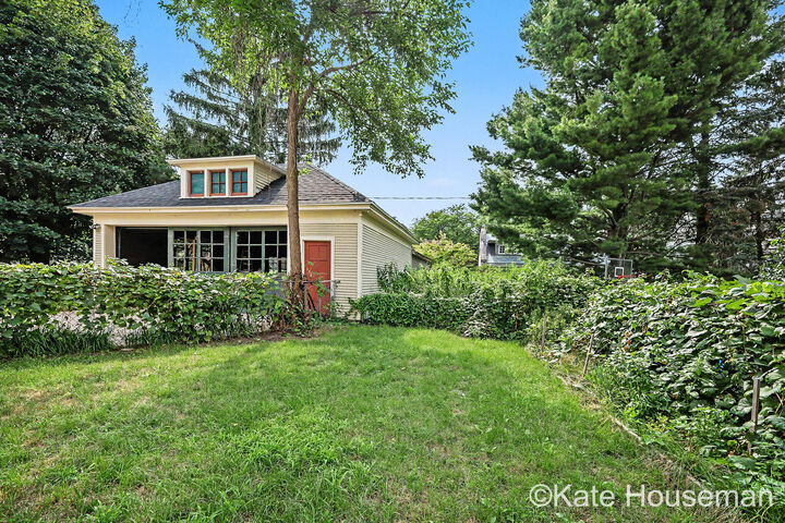 Property Photo: 317 Union Avenue SE MI 49503