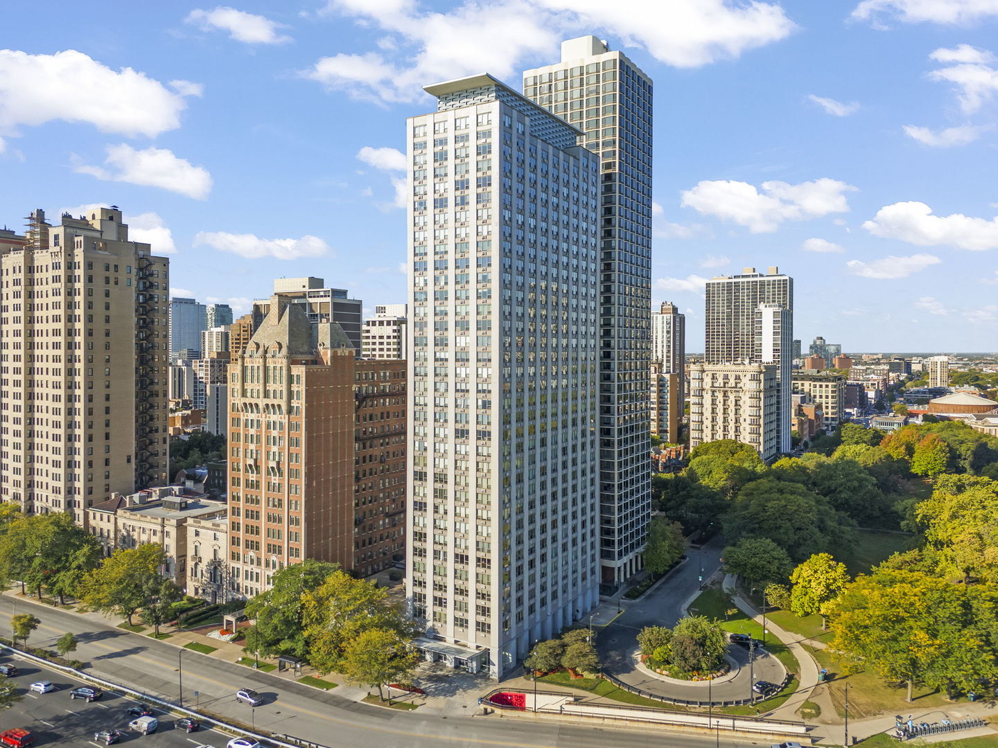 Property Photo:  1550 N Lake Shore Drive 17B  IL 60610 