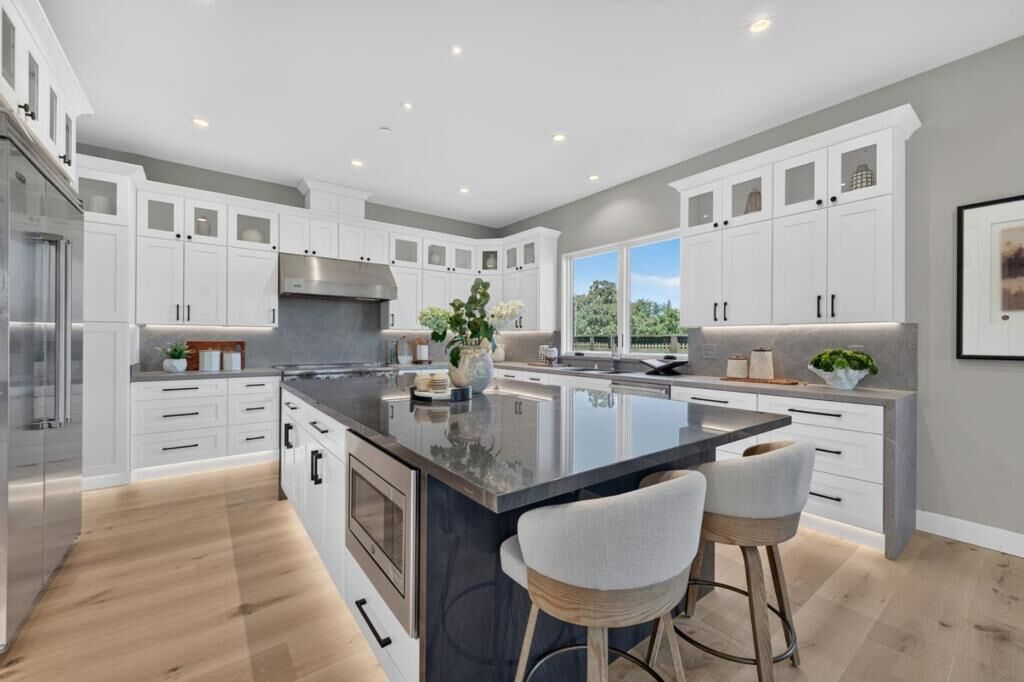 Property Photo: 104 Sporleder Court CA 95032