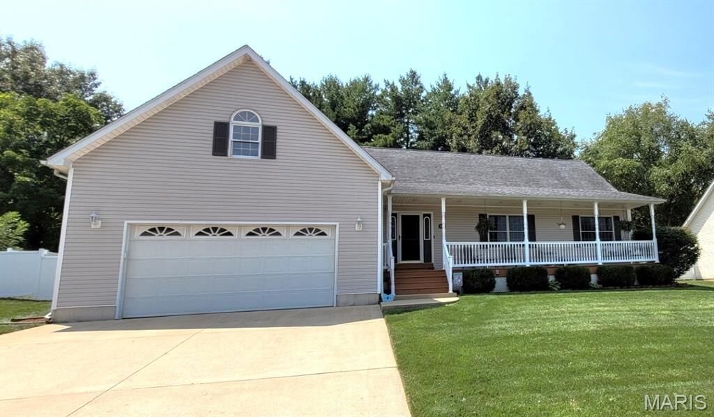 Property Photo:  426 Windy Hills Drive  MO 63090 