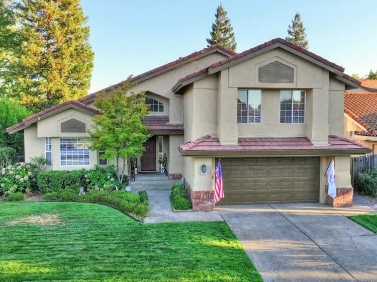 Property Photo: 1431 Penhurst Way CA 95747