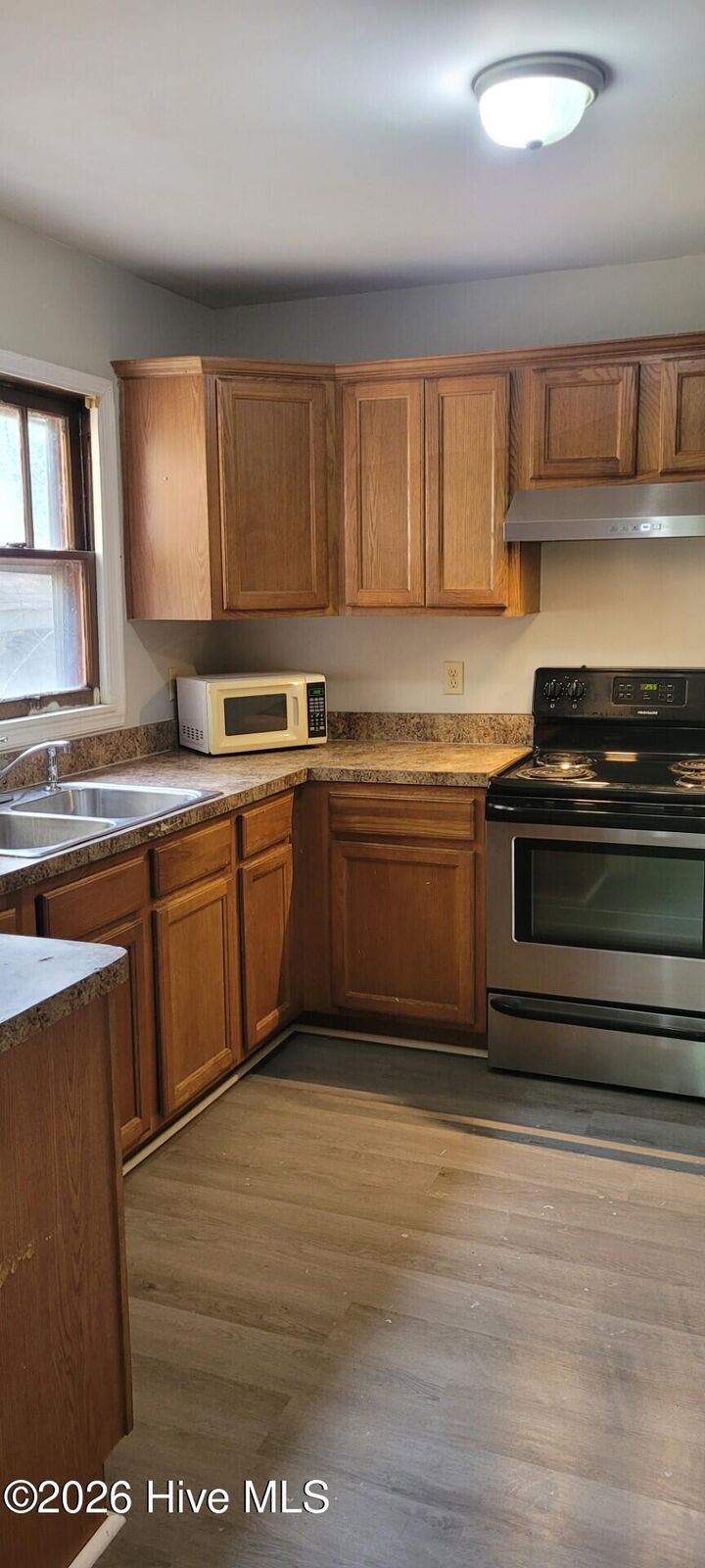 Property Photo: 305 Queen Street A NC 27909