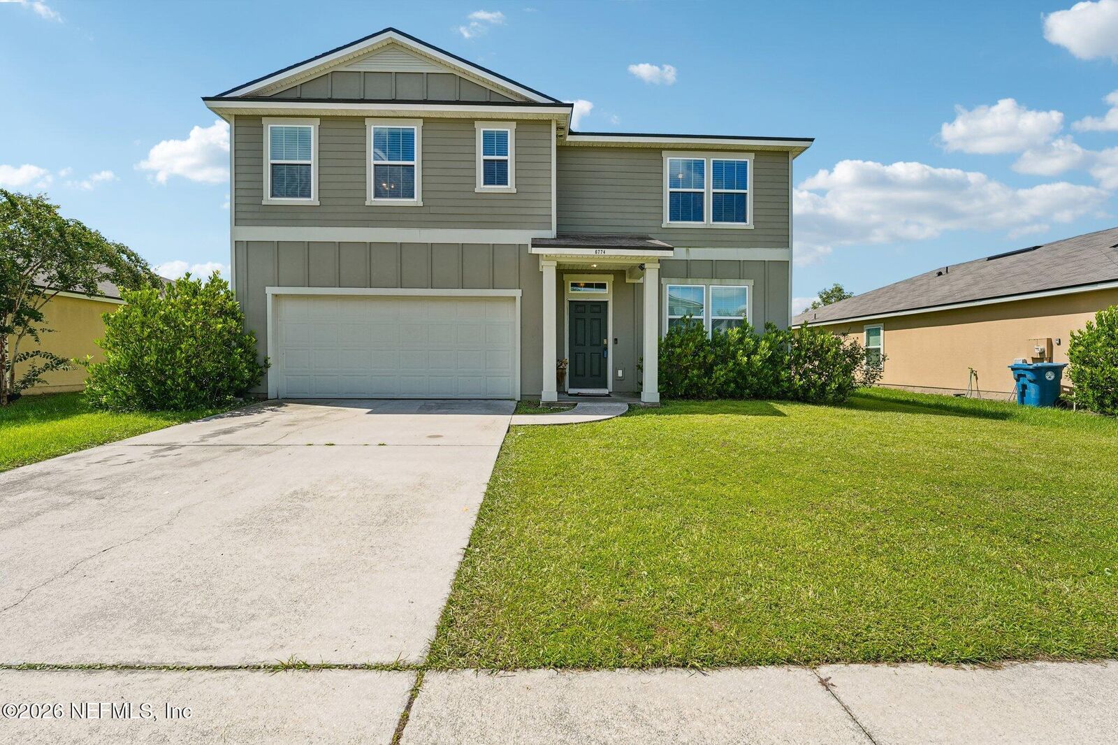 Property Photo: 6774 Sandle Drive FL 32219