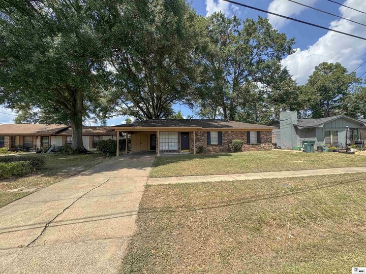 Property Photo: 214 Oregon Trail LA 71202