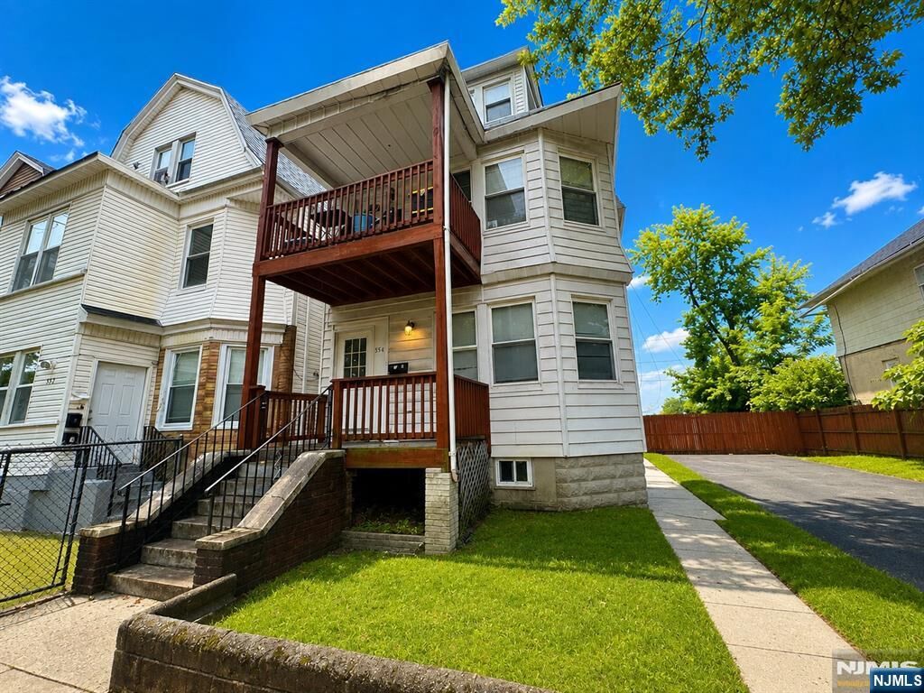 Property Photo:  554 Norwood Street  NJ 07018 