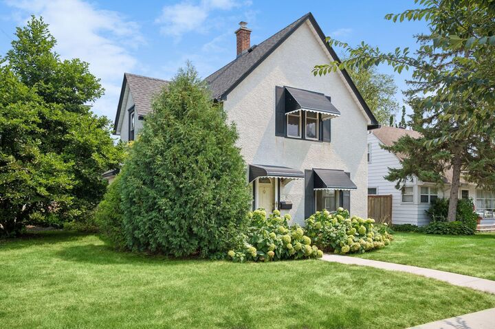 Property Photo:  333 8th Avenue N  MN 55343 