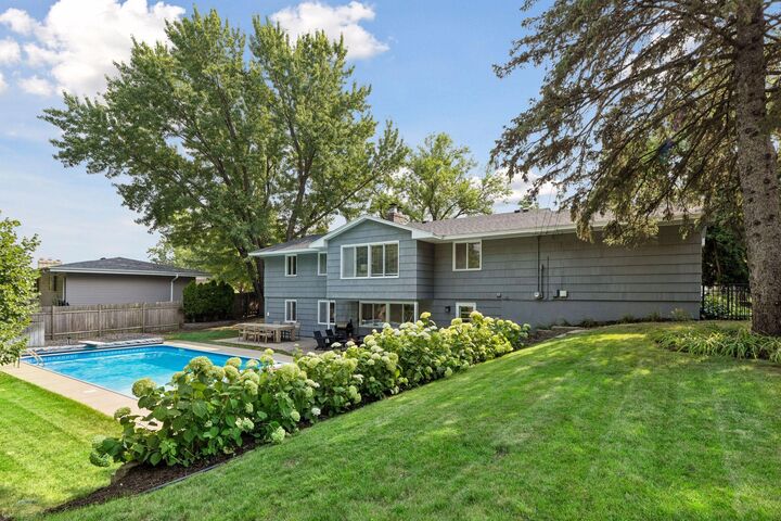 Property Photo:  1661 Virginia Avenue S  MN 55426 