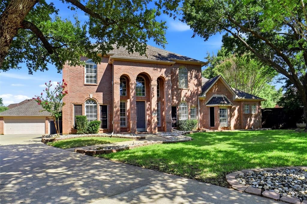 Property Photo:  1717 Briaroaks Drive  TX 75028 