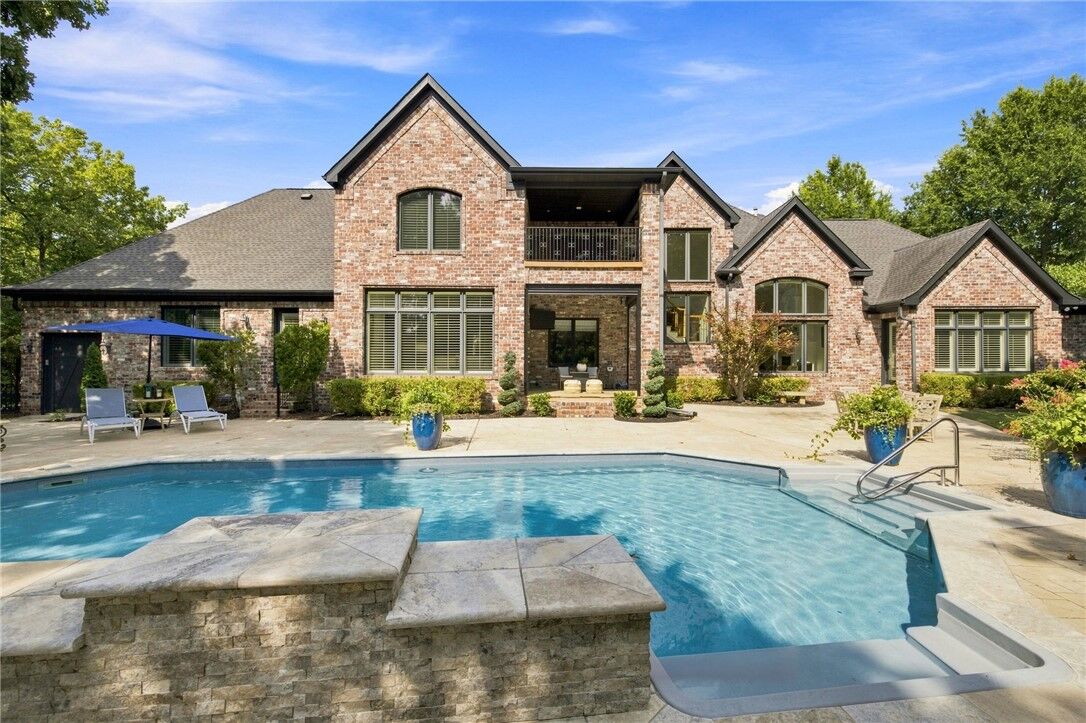 Property Photo:  4921 Clear Creek Boulevard  AR 72704 