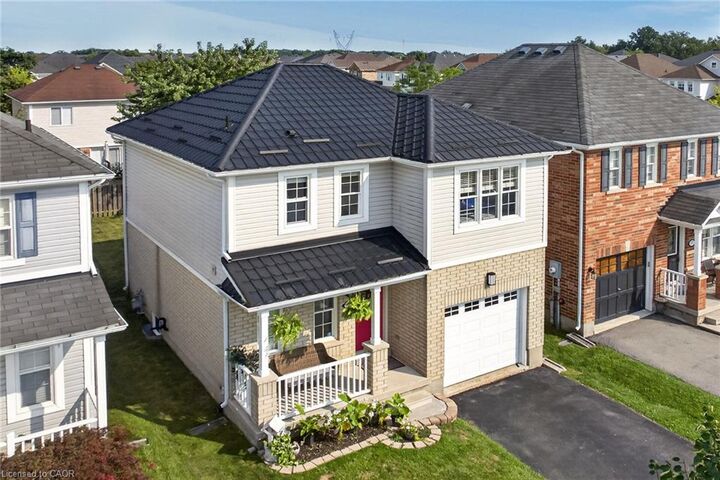 Property Photo:  173 Cleghorn Drive  ON L0R 1C0 