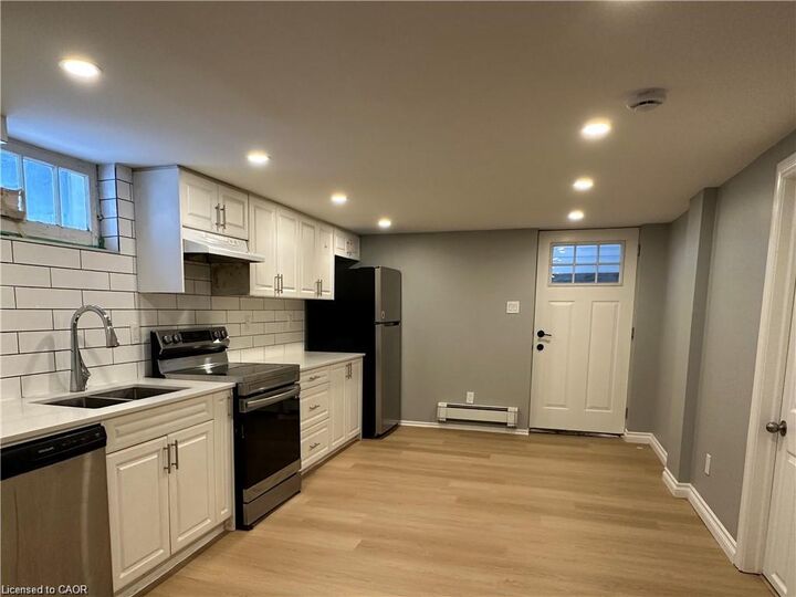 Property Photo:  80 Glen Road Lower  ON N2M 3E8 