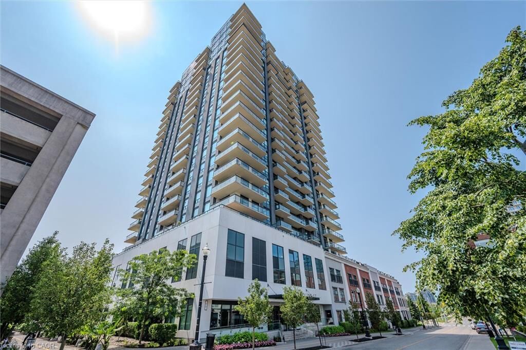 Property Photo:  155 Caroline Street S 1807  ON N2L 0J8 