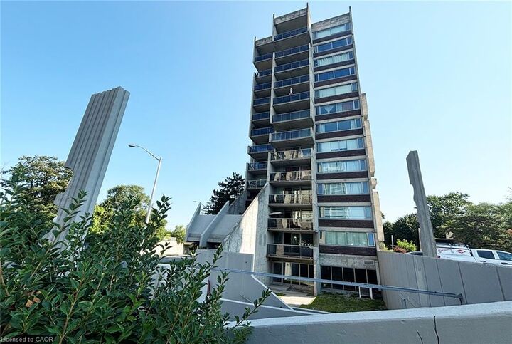 20 Speers Road 1004 — photo 1