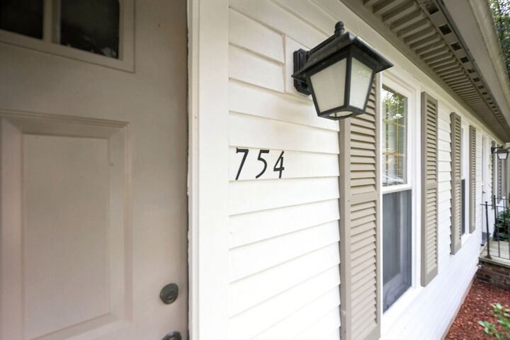 Property Photo:  754 Wellman Ave 754  MA 01863 