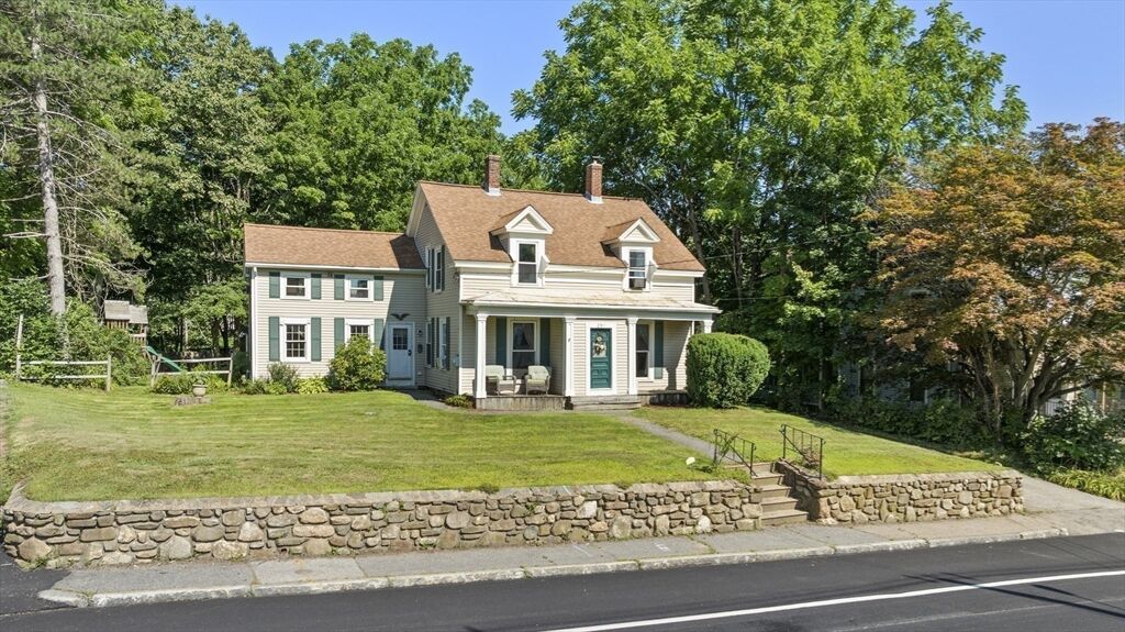 Property Photo: 291 N Main St MA 01535